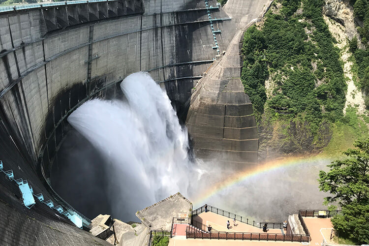 放水観覧ステージ